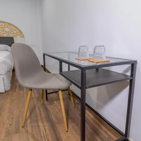 Reina Aixa Hotel 2*
